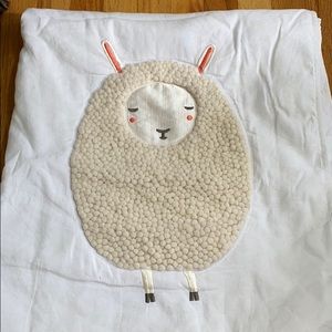 Sheep crib quilt